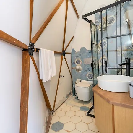 Szálloda Kalkan Dome & Deluxe-glamping In Kalkan *