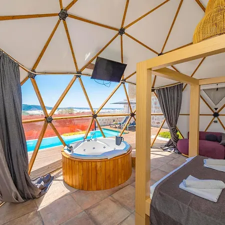 Kalkan Dome & Deluxe-glamping In Kalkan Szálloda *