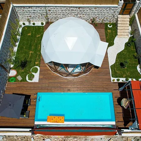 Szálloda Kalkan Dome & Deluxe-glamping In Kalkan