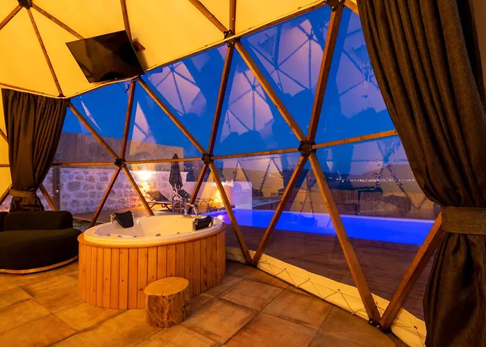 Kalkan Dome & Deluxe-glamping In Kalkan Hotel Kaş