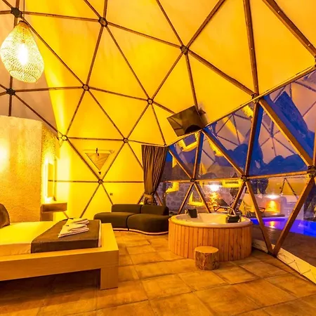 Kalkan Dome & Deluxe-glamping In Kalkan Hotell